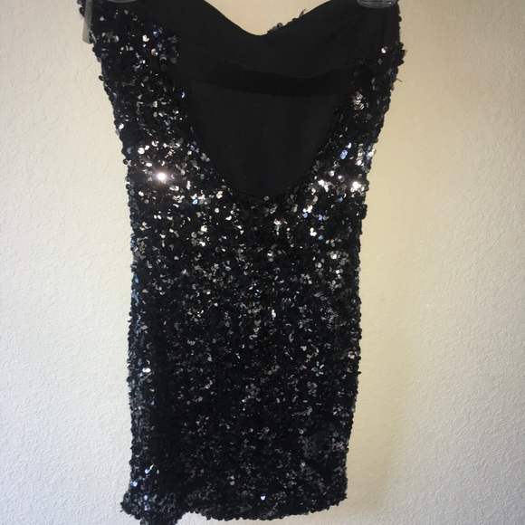 Small sequin mini dress - Picture 2 of 2